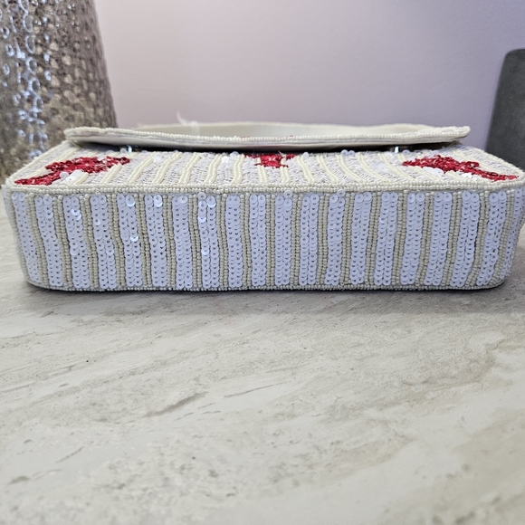 Viral Handcrafted in India Beaded Lobster Shoulder Bag 🦞 NWT - Picture 8 of 9